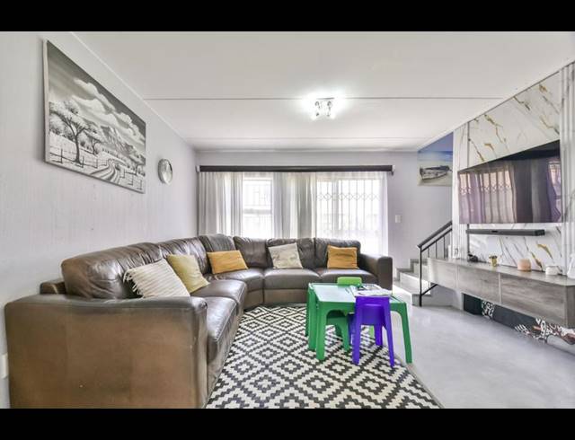 3 BEDROOM DUPLEX FOR SALE IN WELTEVREDEN PARK